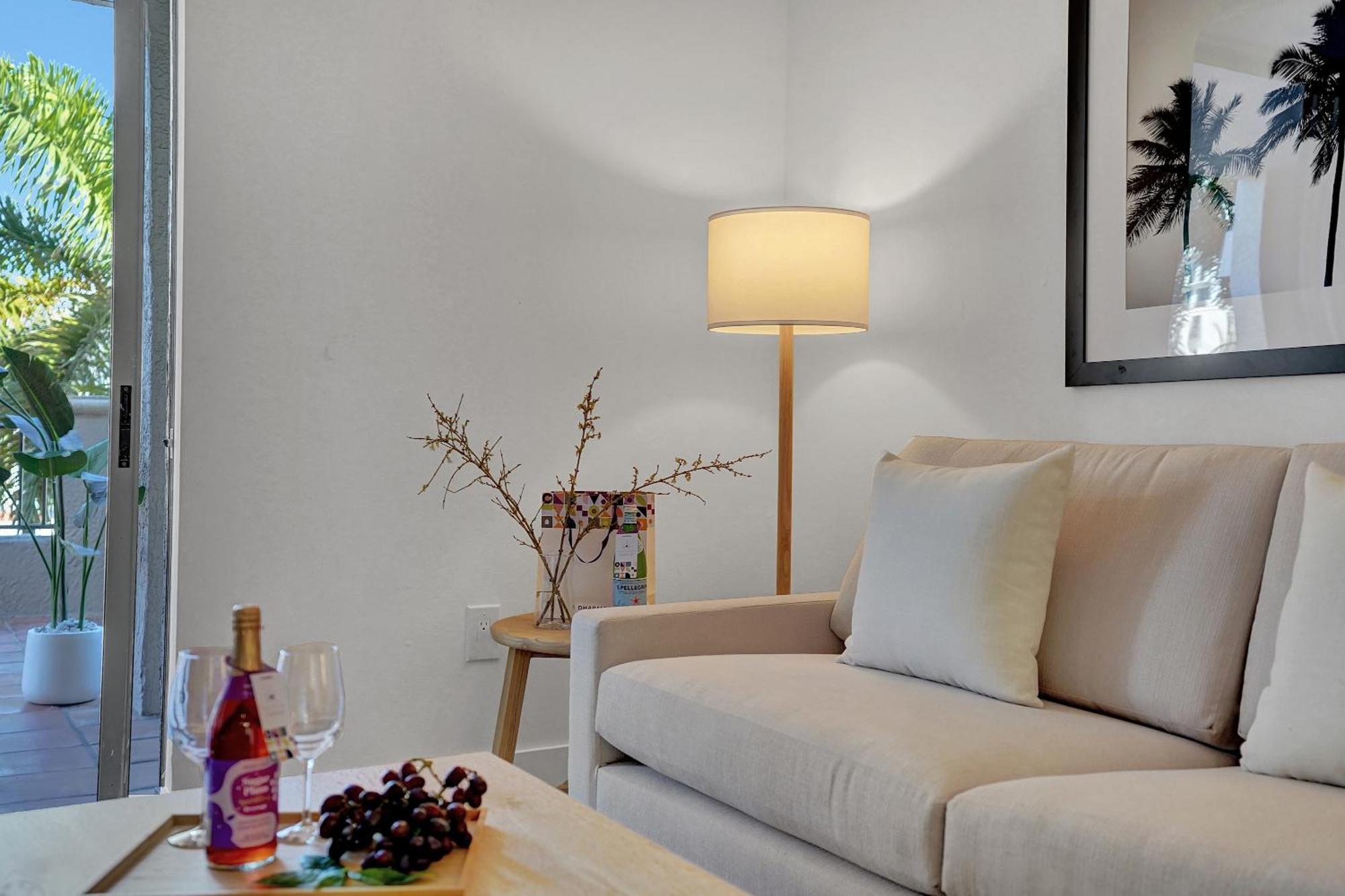 Stylish Modern Apartments At Gables Grand Plaza In Miami Dış mekan fotoğraf