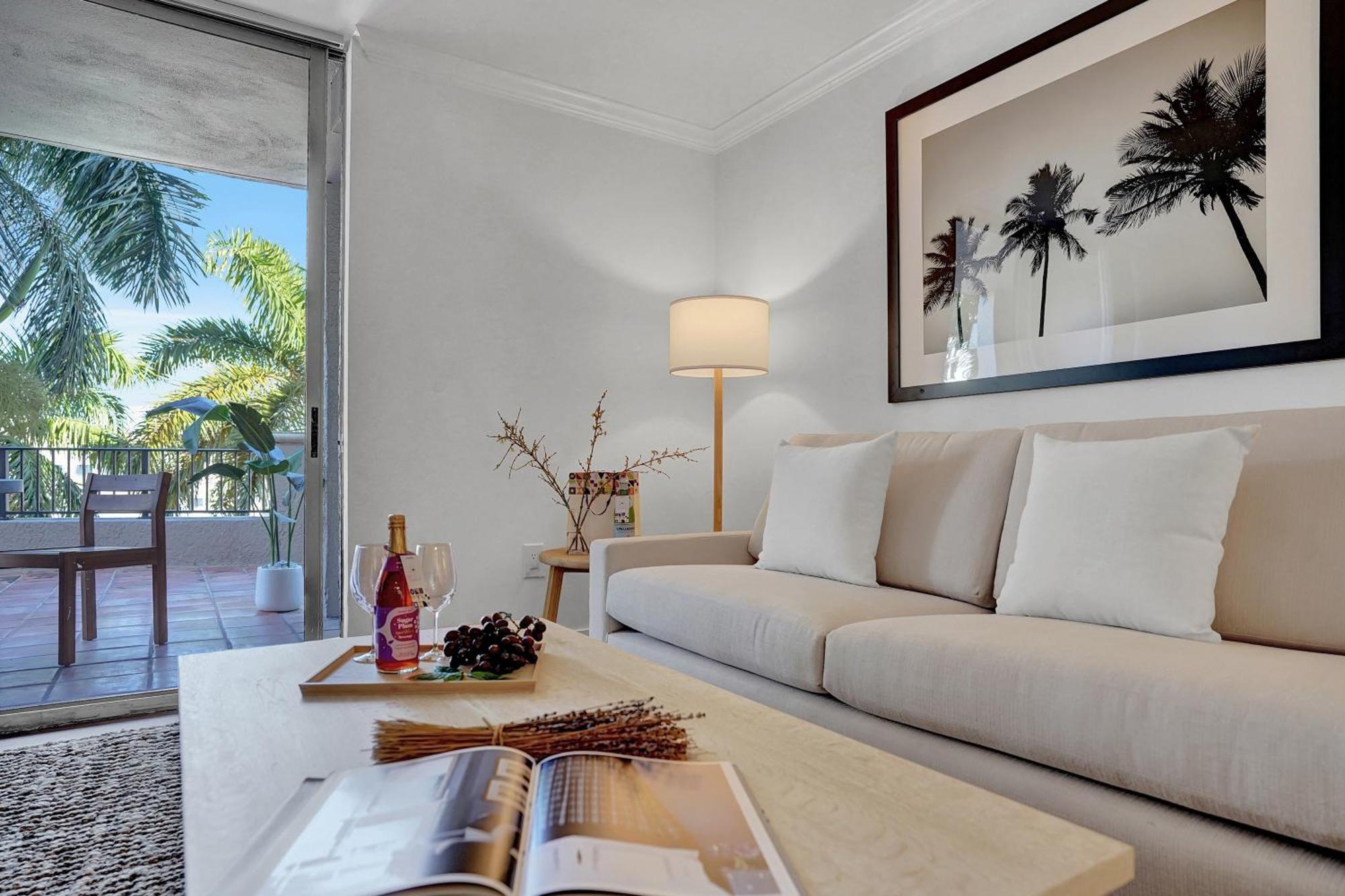 Stylish Modern Apartments At Gables Grand Plaza In Miami Dış mekan fotoğraf