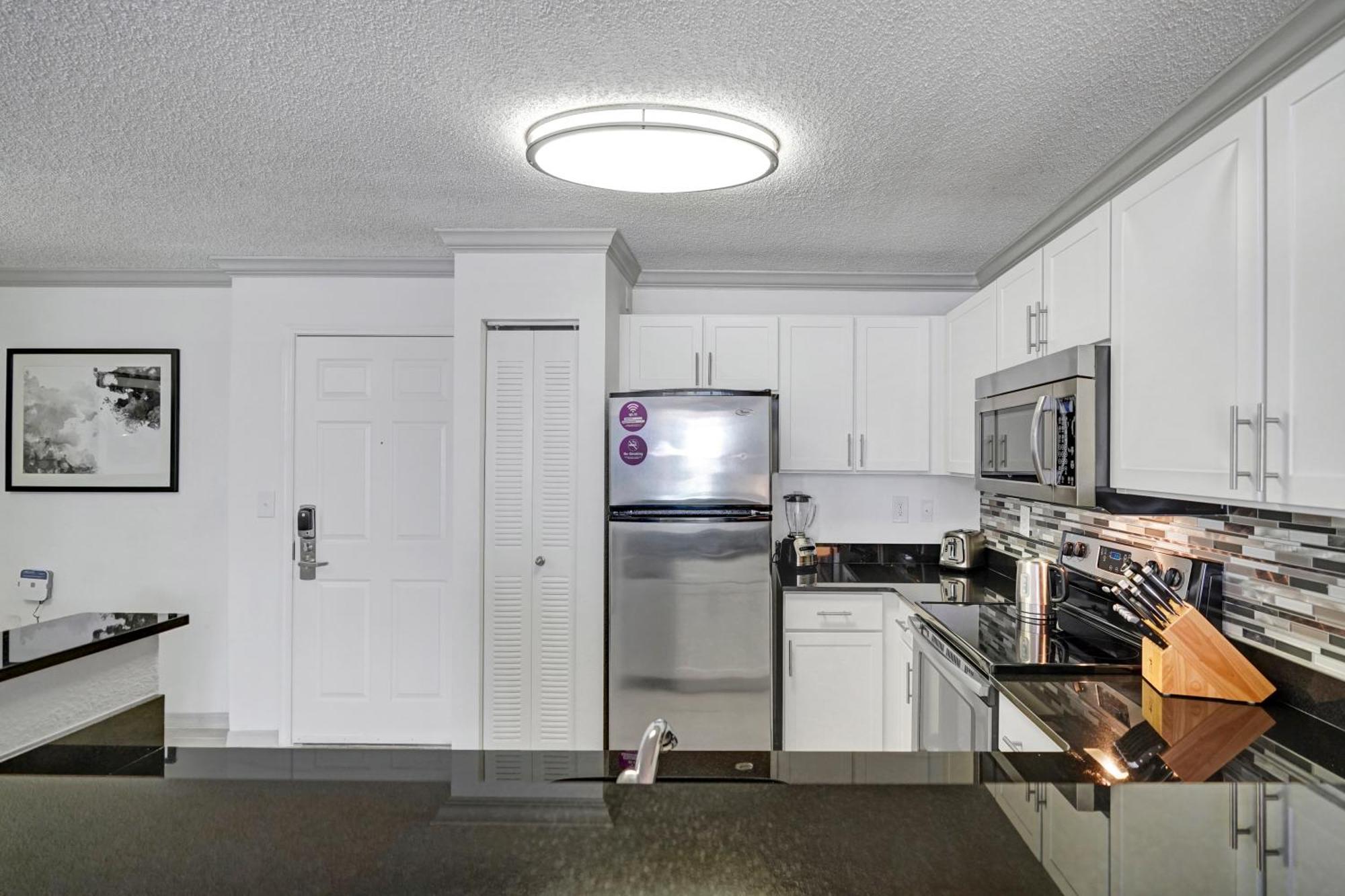 Stylish Modern Apartments At Gables Grand Plaza In Miami Oda fotoğraf