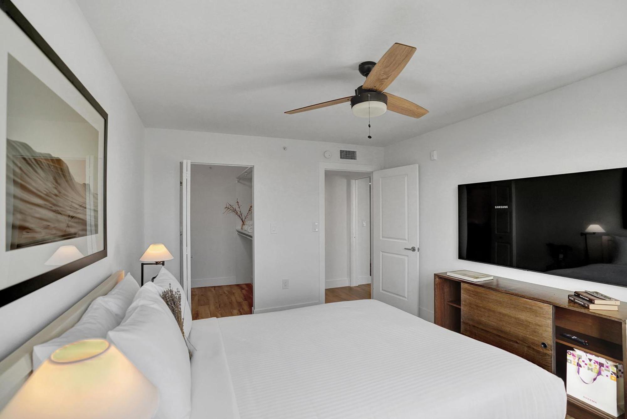 Stylish Modern Apartments At Gables Grand Plaza In Miami Oda fotoğraf