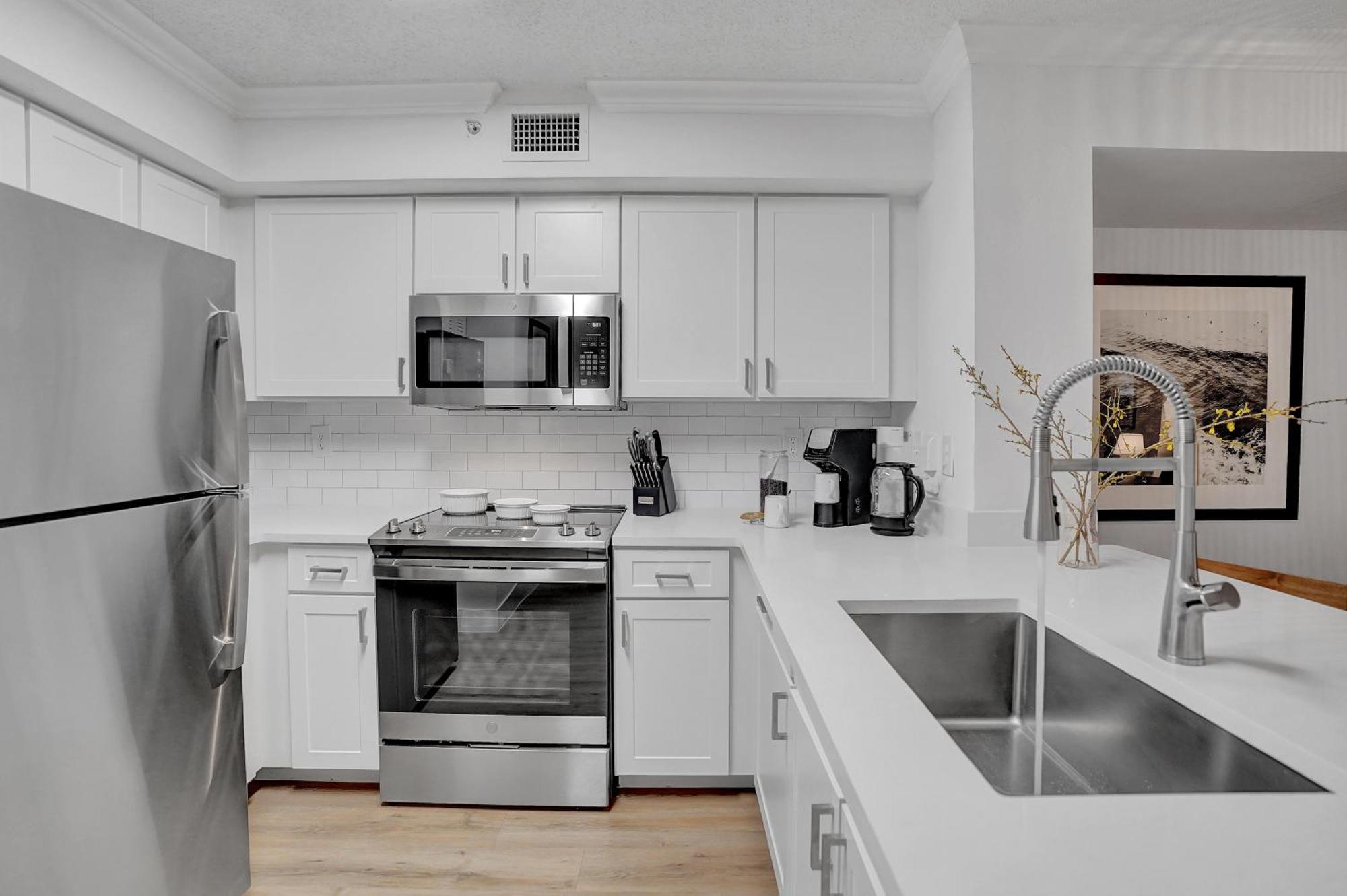 Stylish Modern Apartments At Gables Grand Plaza In Miami Oda fotoğraf