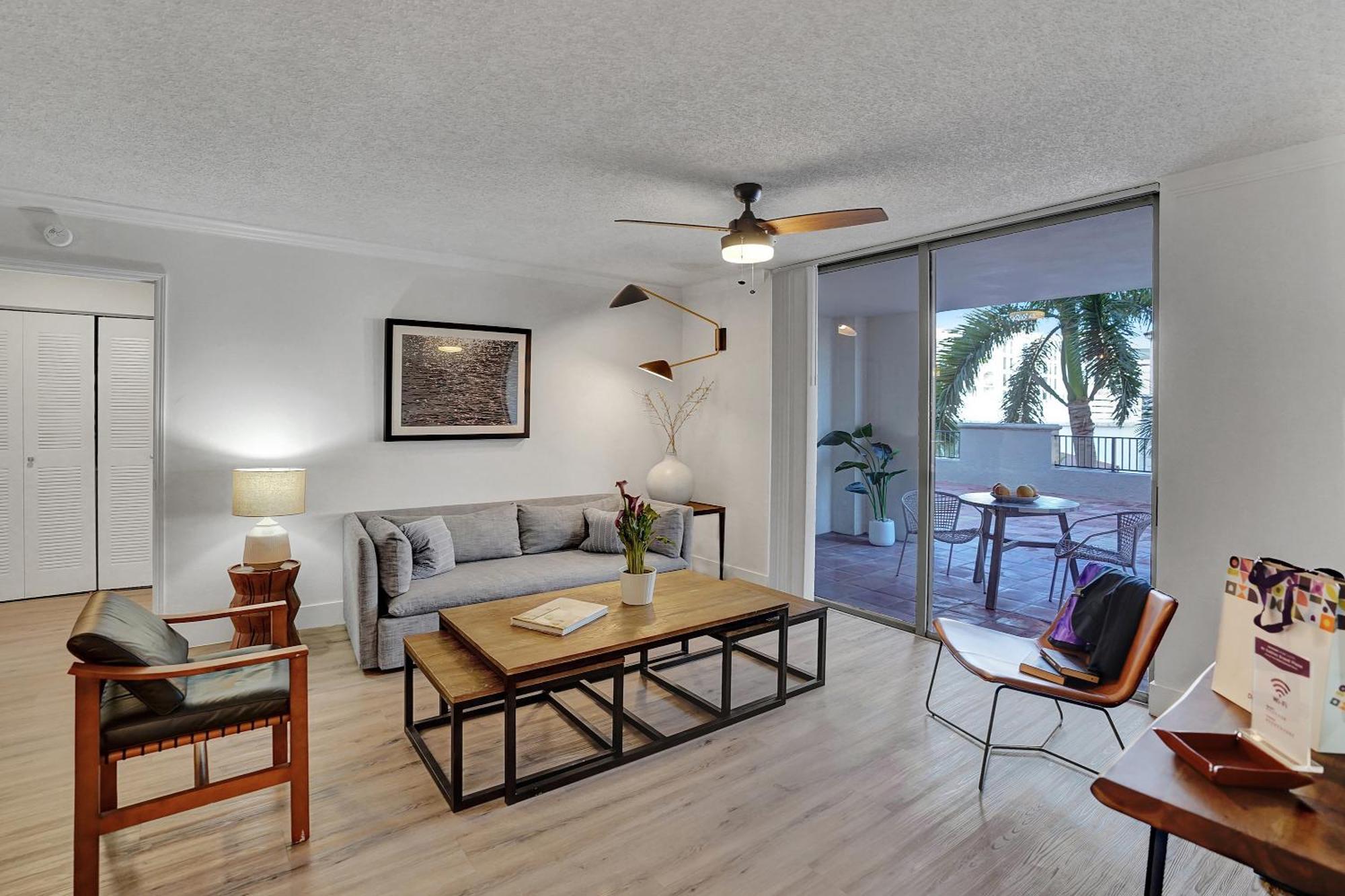 Stylish Modern Apartments At Gables Grand Plaza In Miami Dış mekan fotoğraf