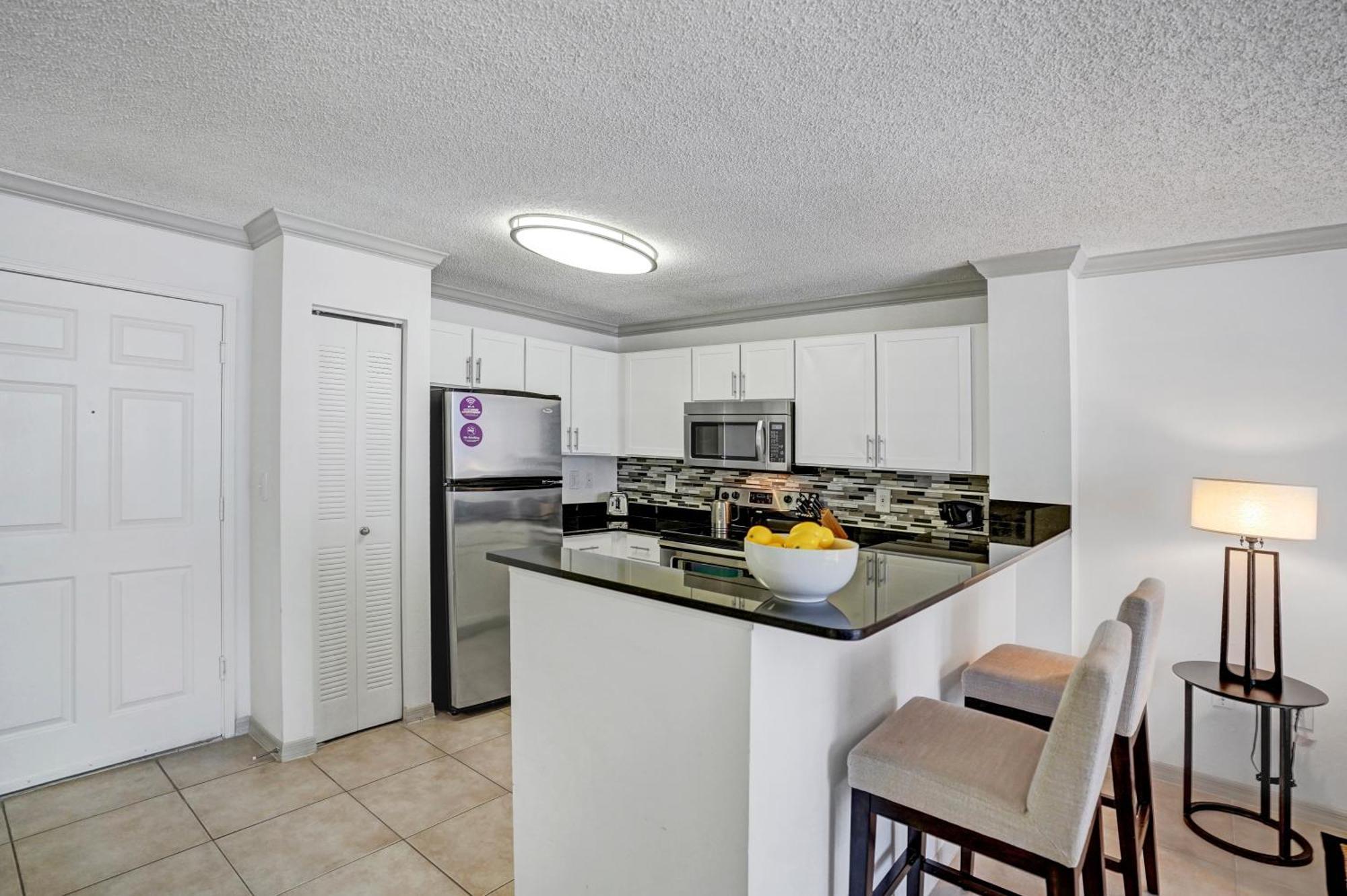 Stylish Modern Apartments At Gables Grand Plaza In Miami Oda fotoğraf