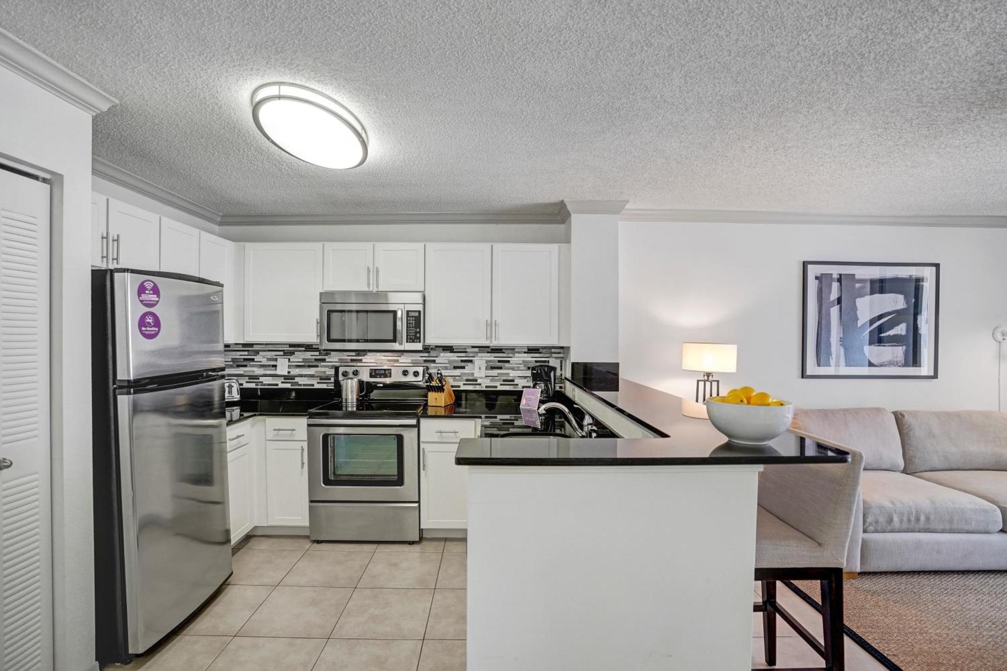 Stylish Modern Apartments At Gables Grand Plaza In Miami Oda fotoğraf