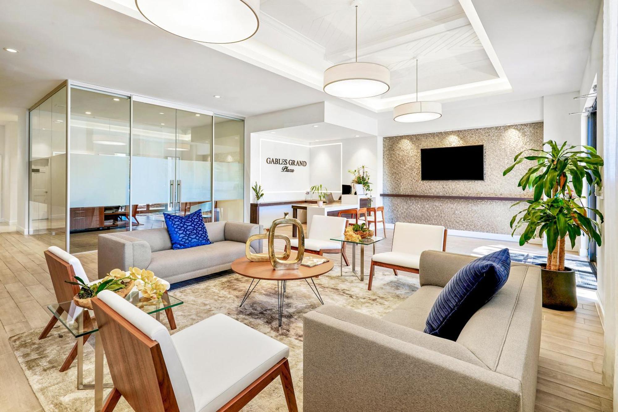Stylish Modern Apartments At Gables Grand Plaza In Miami Dış mekan fotoğraf